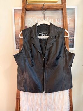 Women's Black 100% Leather Zip Front Vest
